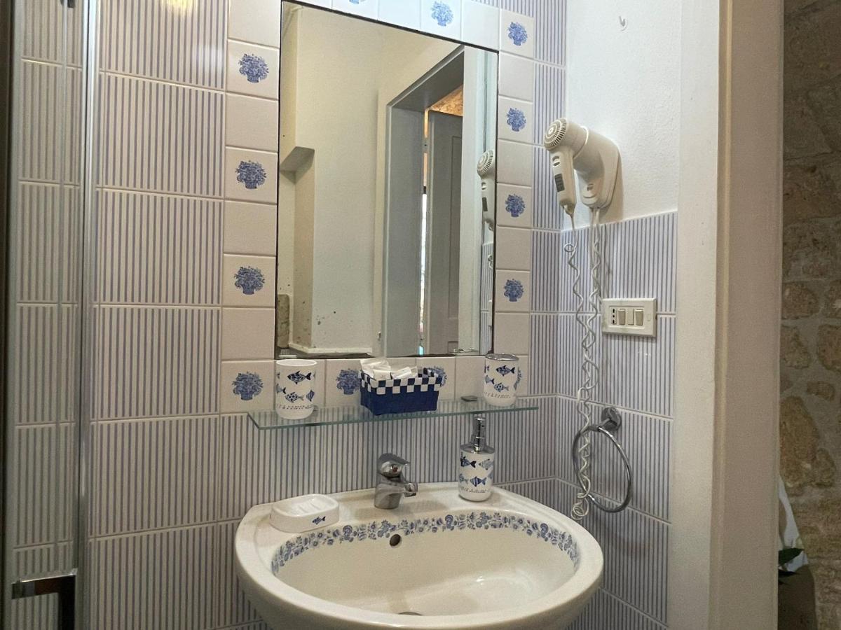 Il Pumo Blu Apartment โปลีญาโนอามาเร ภายนอก รูปภาพ